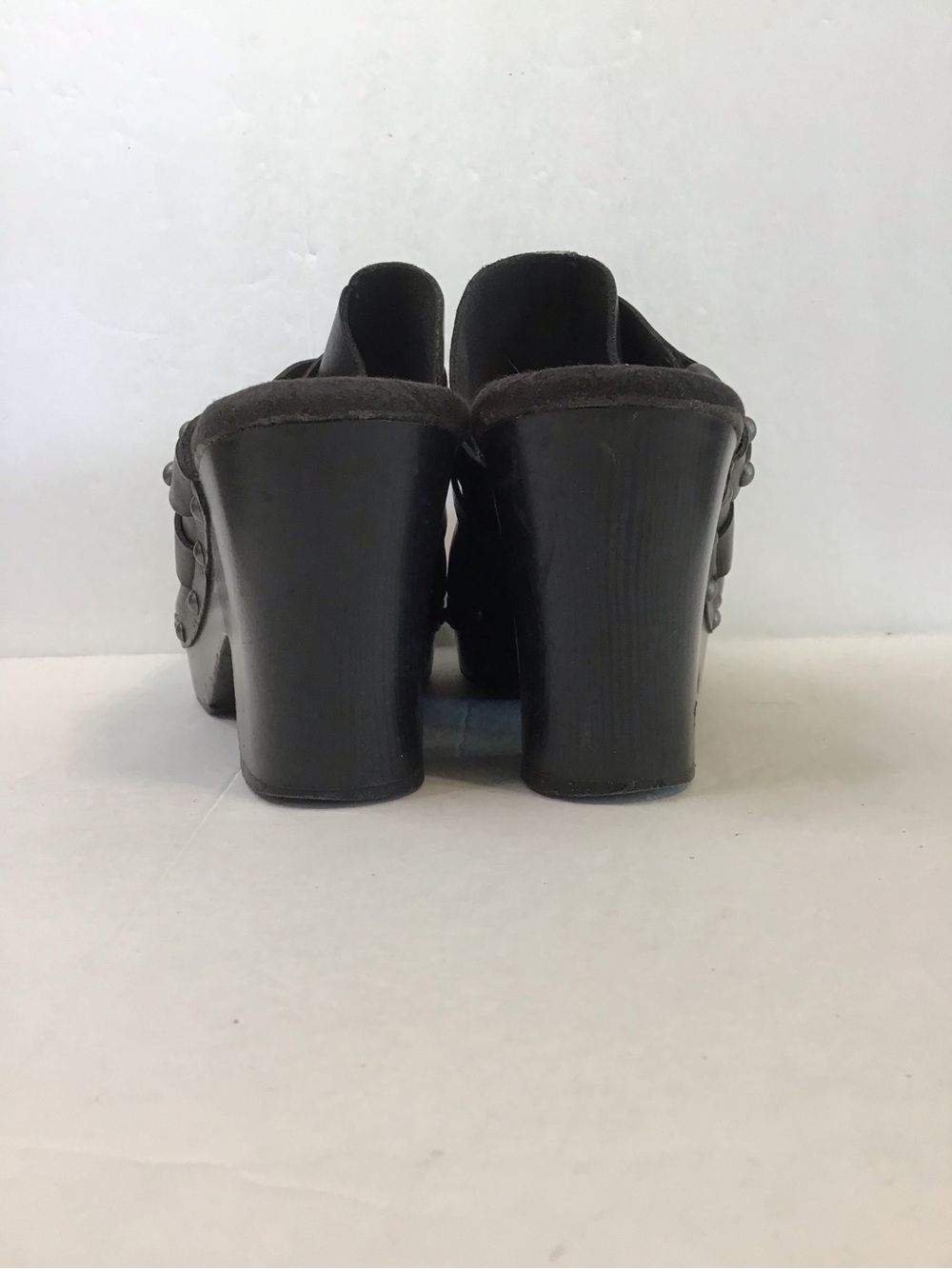 KORKS Women's Black Leather Nailhead Studded Clog Mules with Ring Detail 8/39 - Picture 7 of 10